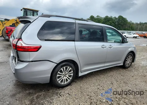 2018 Toyota Sienna Xle z USA, uszkodzony, nr VIN 5TDYZ3DC8JS917507